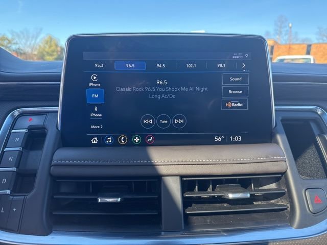 Used 2021 GMC Yukon SLT w/ SLT Premium Package image 16