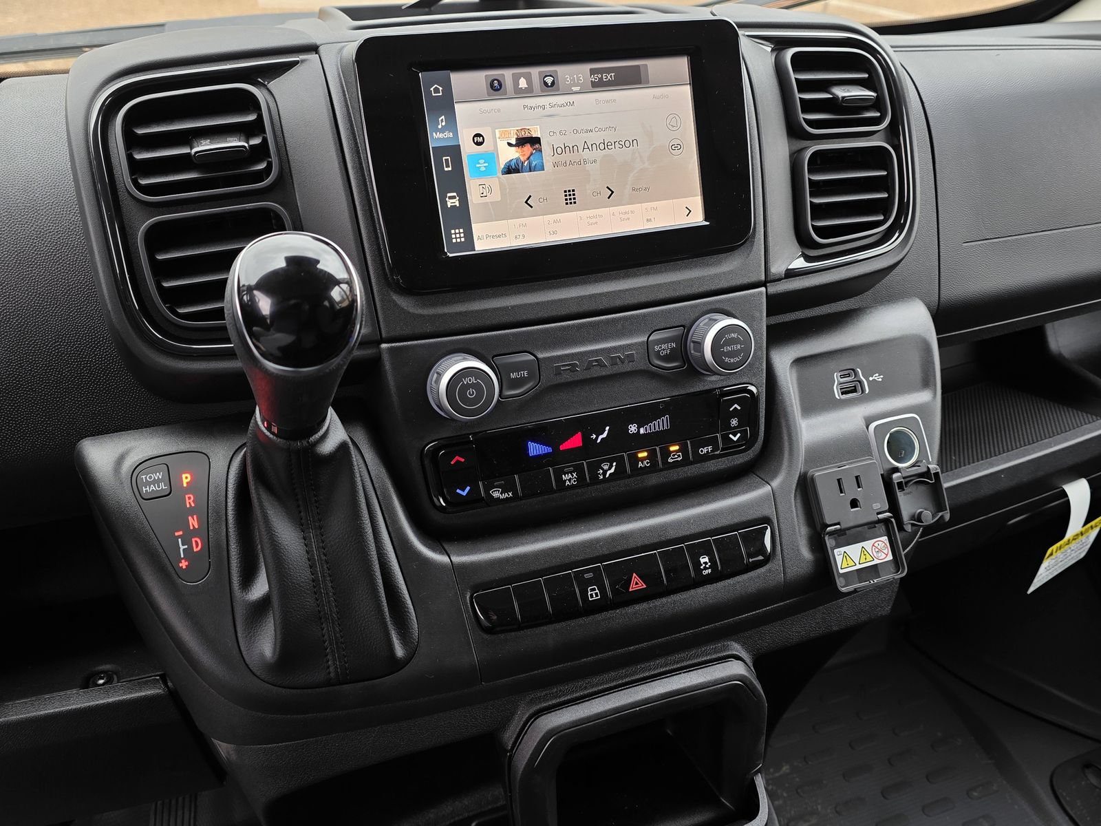 New 2026 RAM ProMaster 2500 w/ Power Group FWD image 8