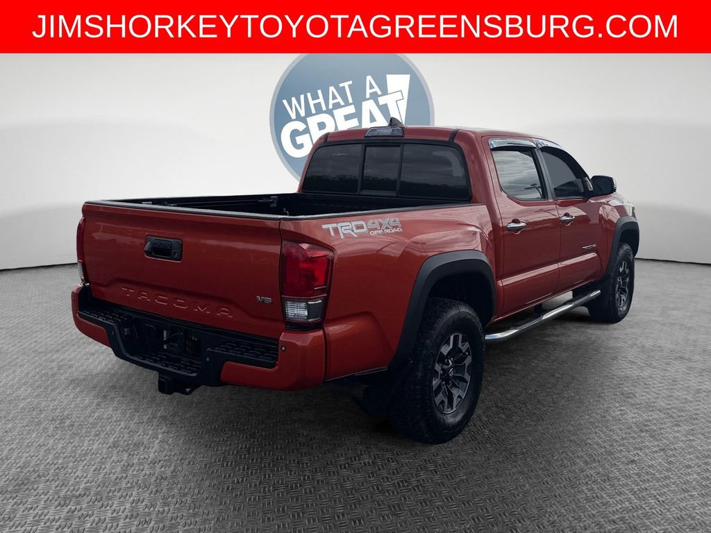 Used 2016 Toyota Tacoma TRD Off-Road AWD/4WD image 3