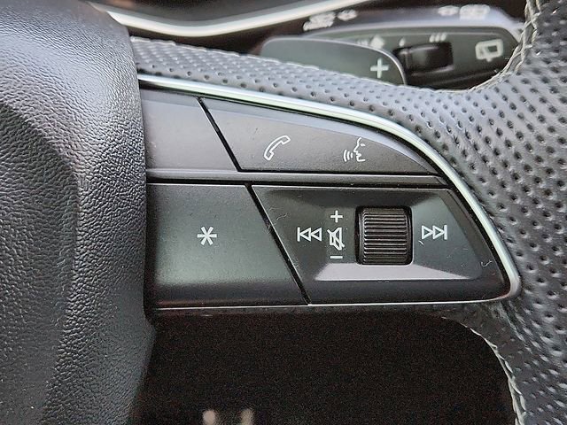 Used 2023 Audi SQ8 Premium Plus w/ Executive Package image 16