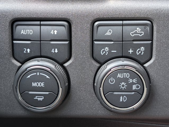 Used 2024 Chevrolet Silverado 1500 ZR2 w/ Technology Package AWD/4WD image 22