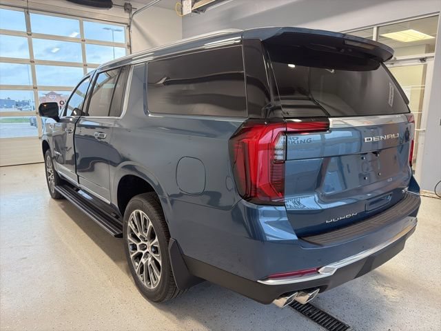 New 2026 GMC Yukon XL Denali w/ Sun & Power Step Package AWD/4WD image 17