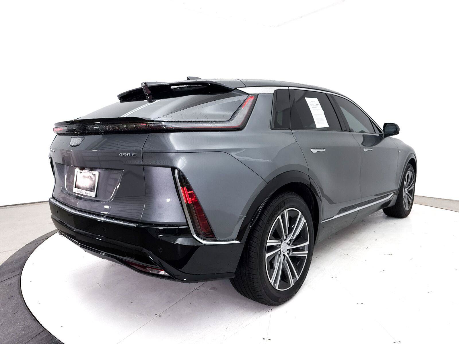 Used 2023 Cadillac Lyriq 2WD image 18