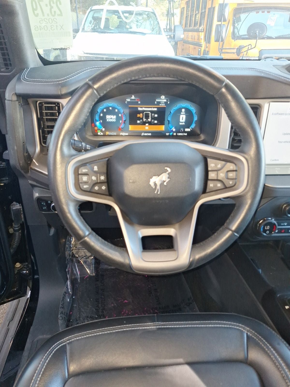 Used 2025 Ford Bronco Outer Banks w/ Sasquatch Package AWD/4WD image 13