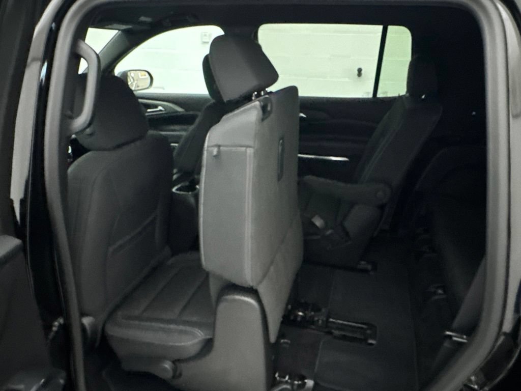 Used 2025 Chevrolet Traverse LT AWD/4WD image 47