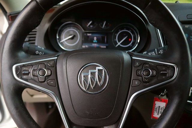 Used 2016 Buick Regal FWD image 17