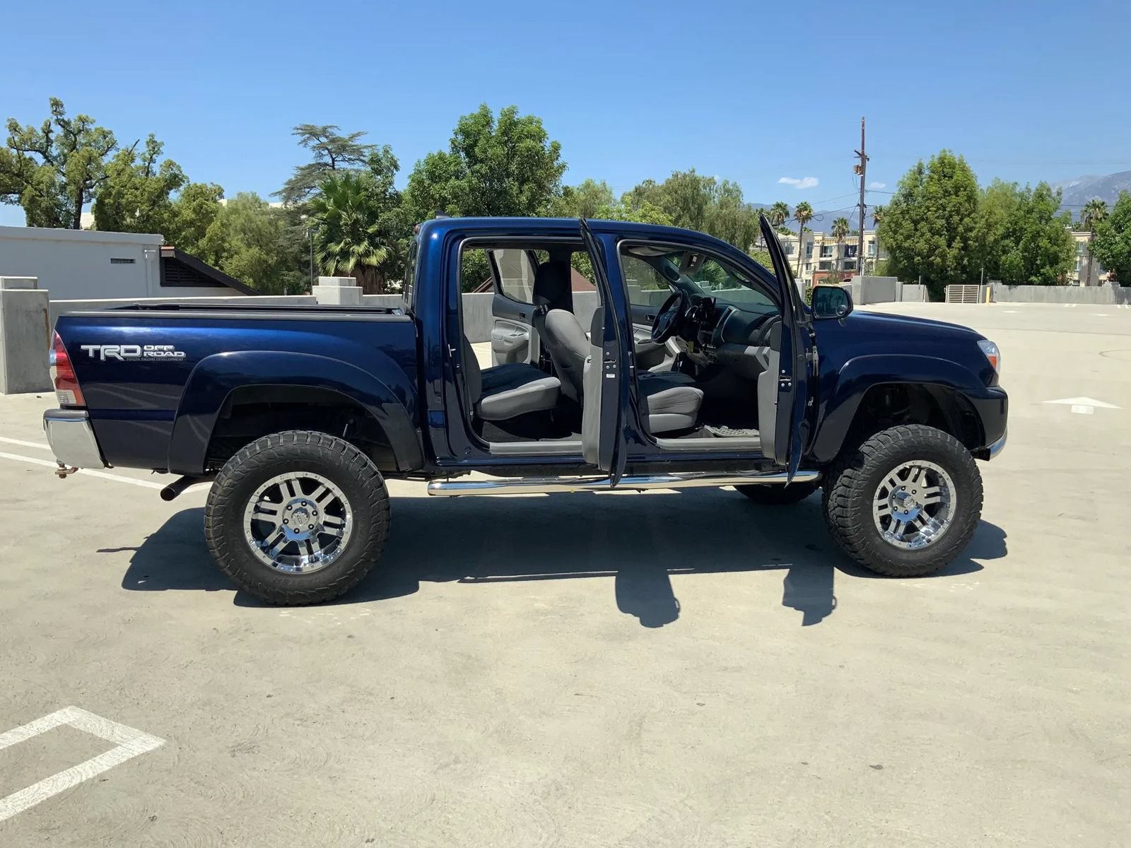 Used 2013 Toyota Tacoma PreRunner w/ TRD Off-Road Pkg RWD image 19