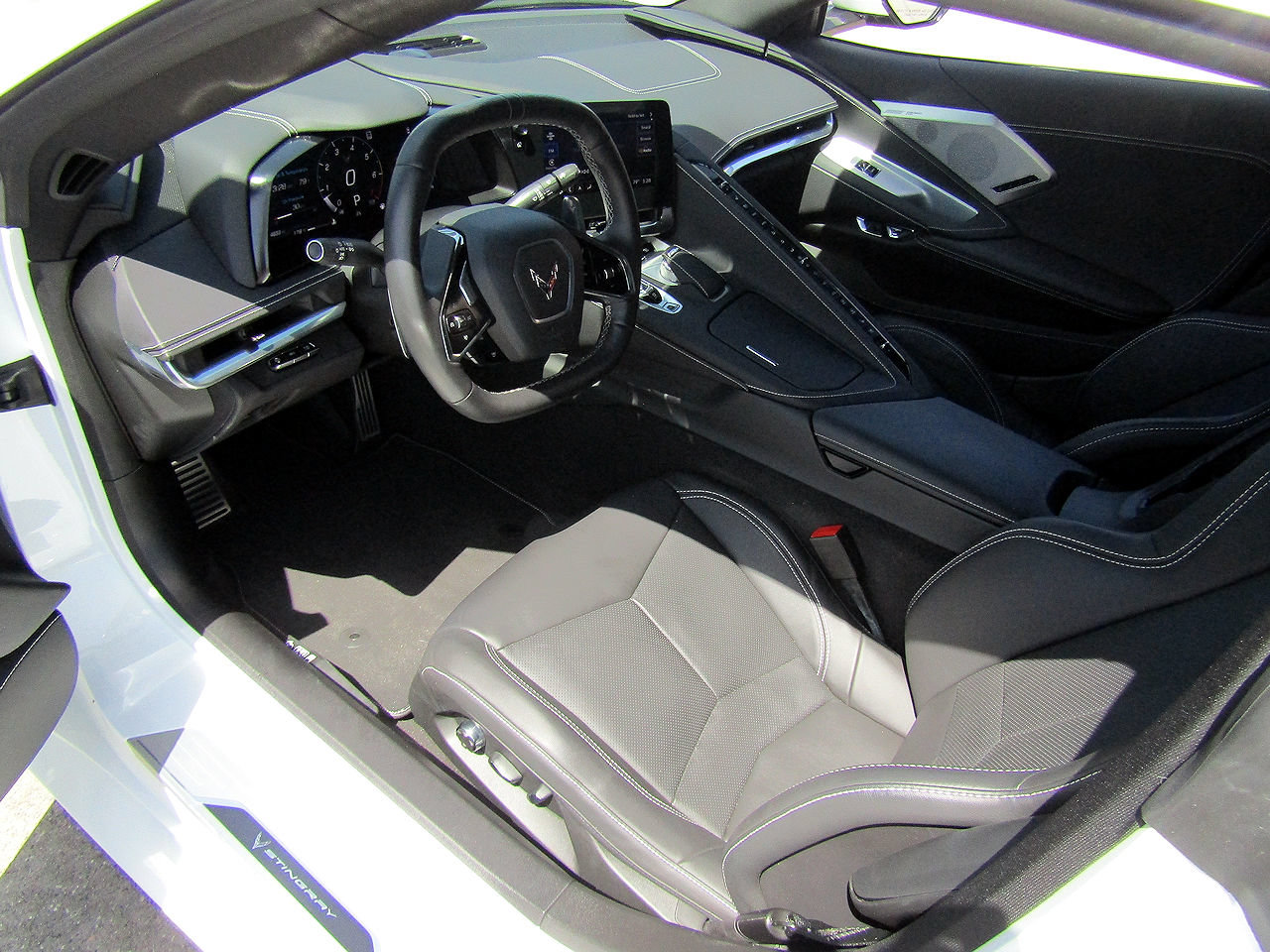 Used 2022 Chevrolet Corvette Stingray Preferred Cpe w/ 2LT RWD image 10