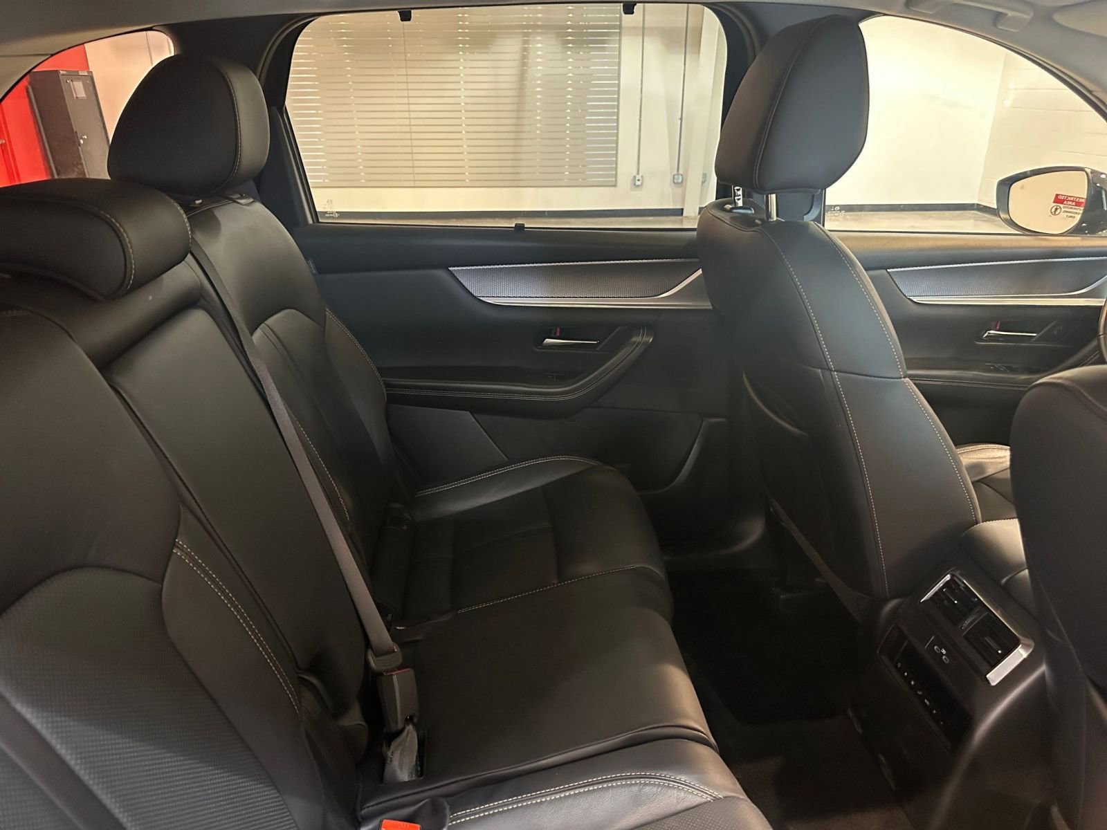 Used 2025 MAZDA CX-90 3.3 Turbo w/ Preferred Package image 39