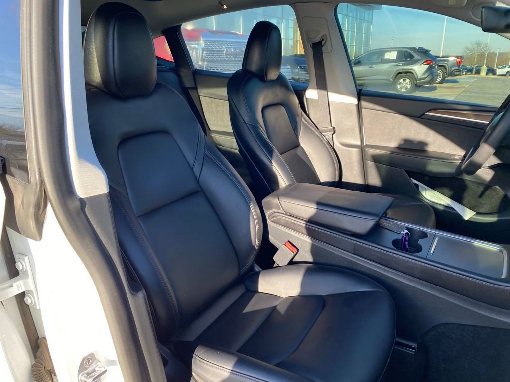 Used 2023 Tesla Model Y Long Range image 31