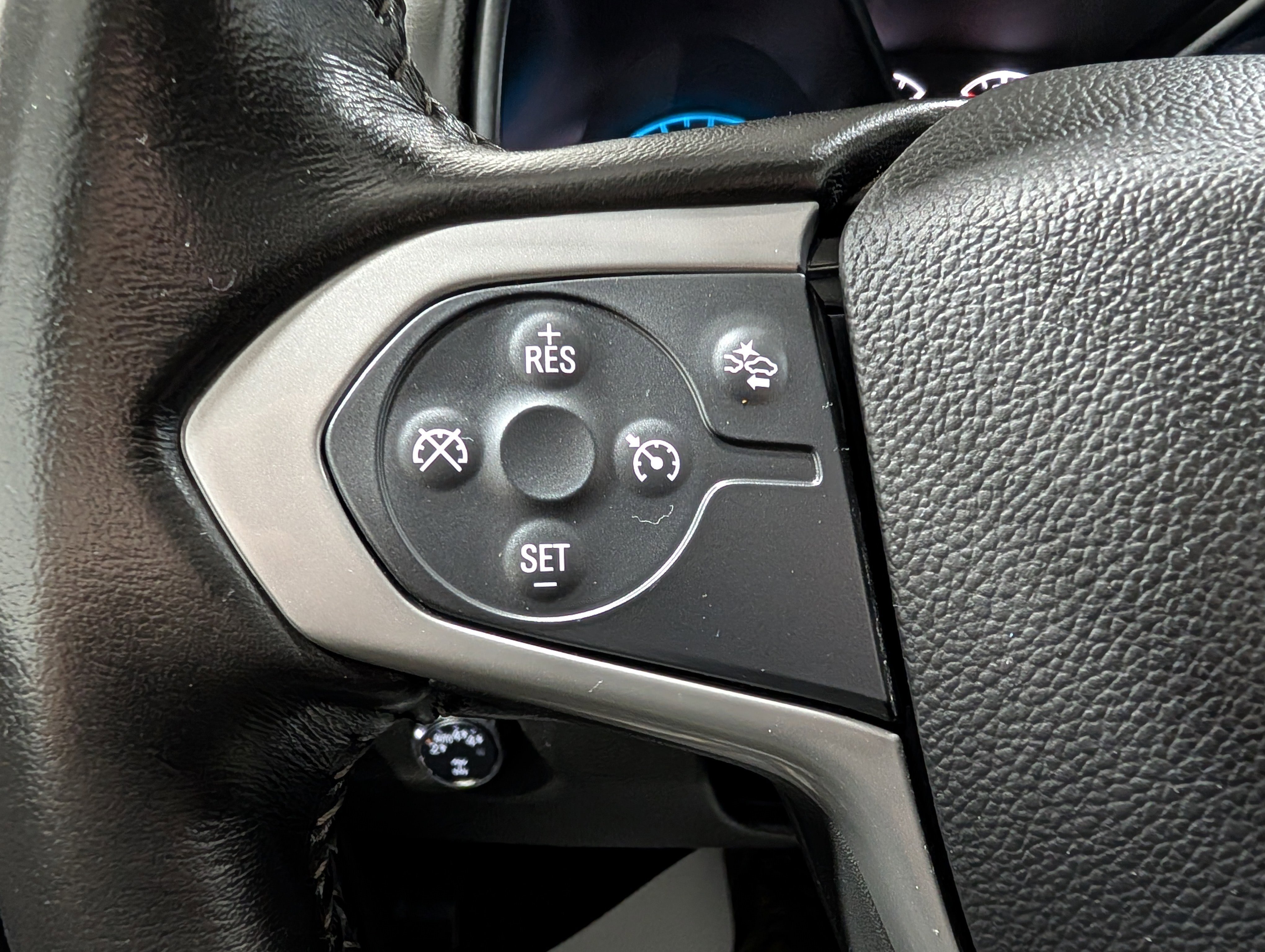 Used 2019 Chevrolet Colorado LT w/ Safety Package image 23