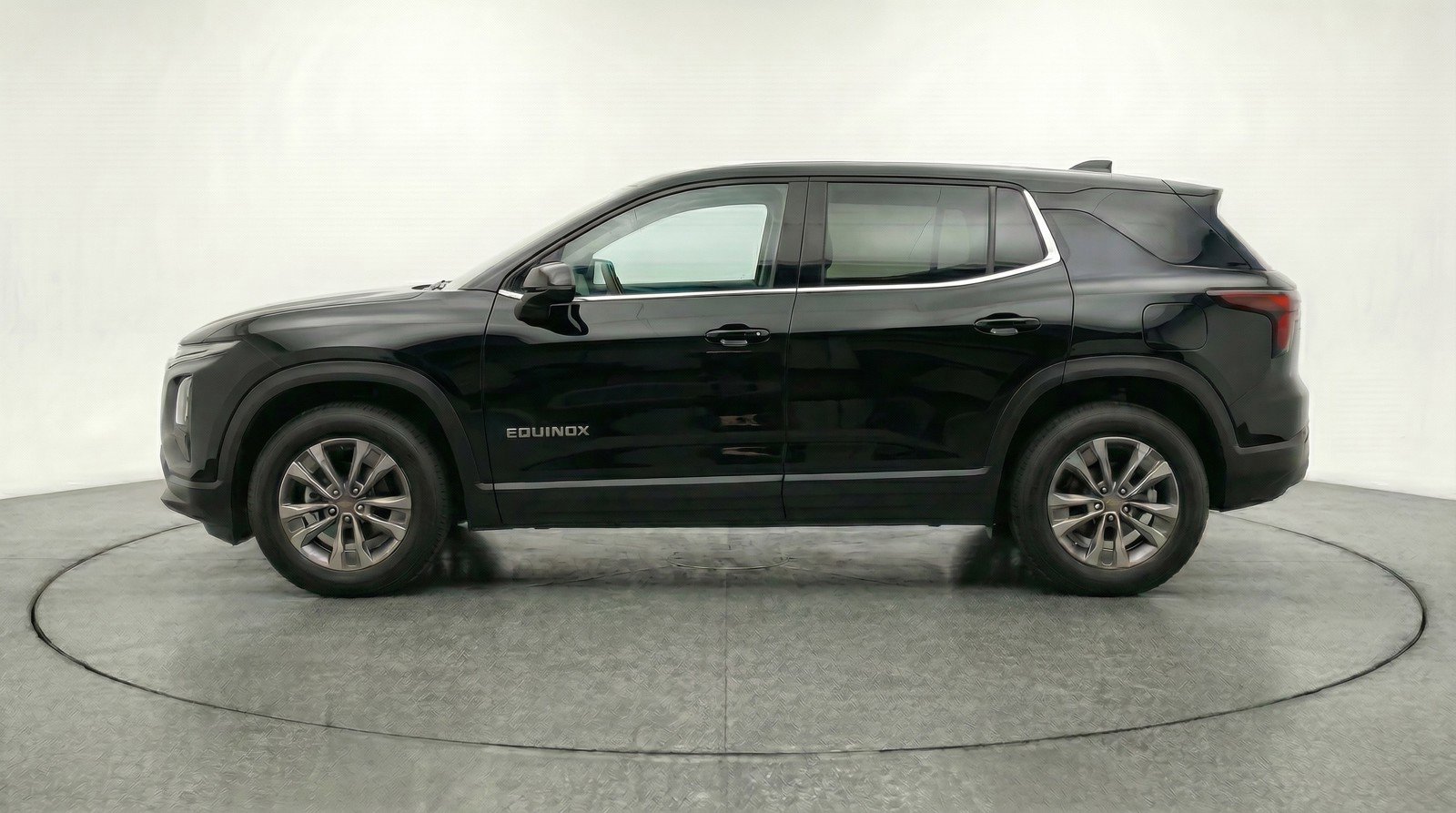 Used 2025 Chevrolet Equinox LT FWD image 5