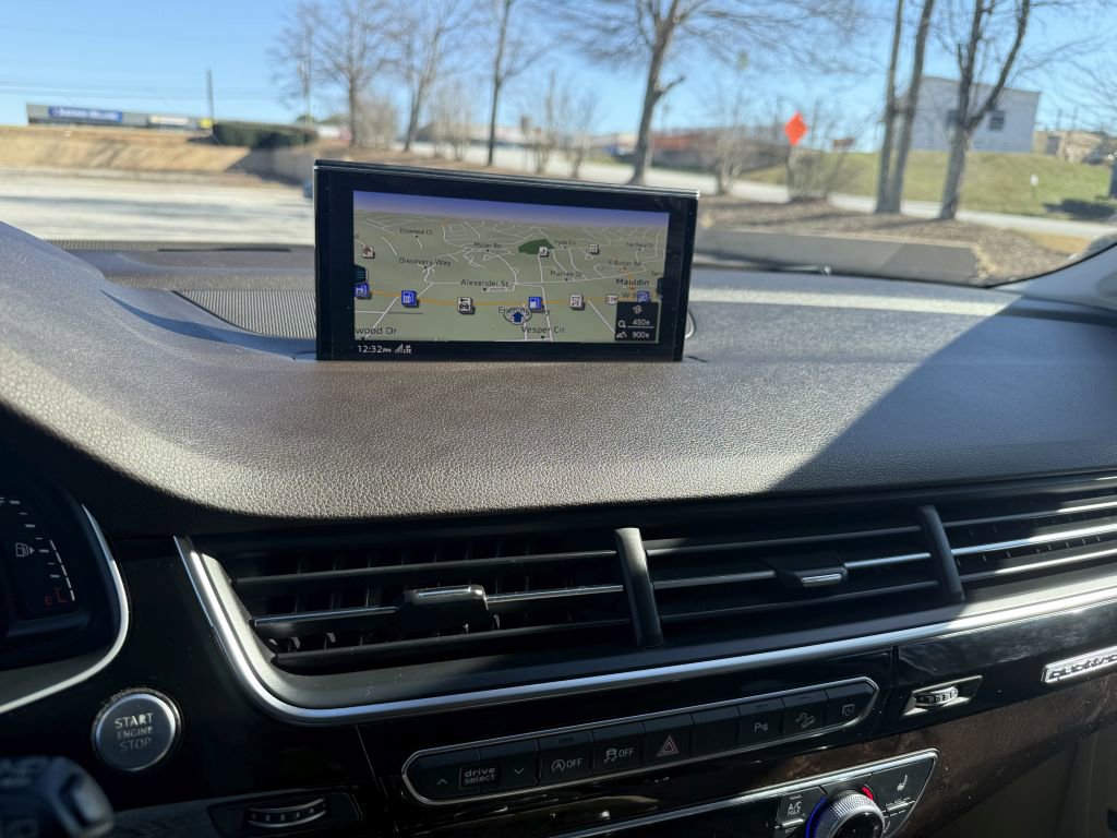 Used 2018 Audi Q7 3.0T Prestige image 45