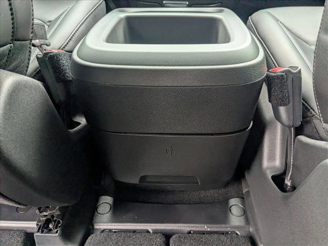 New 2026 Chrysler Pacifica Select image 16