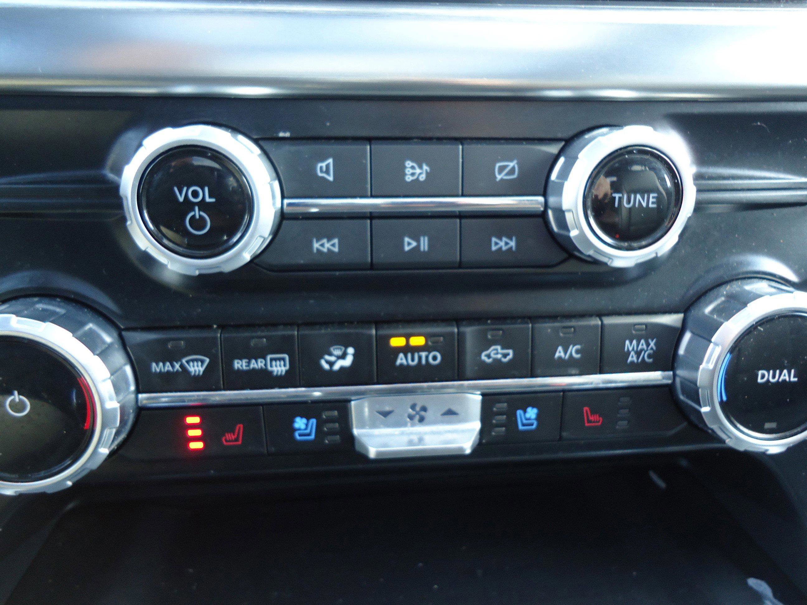 Used 2023 Ford F150 Lariat w/ Equipment Group 502A High image 21