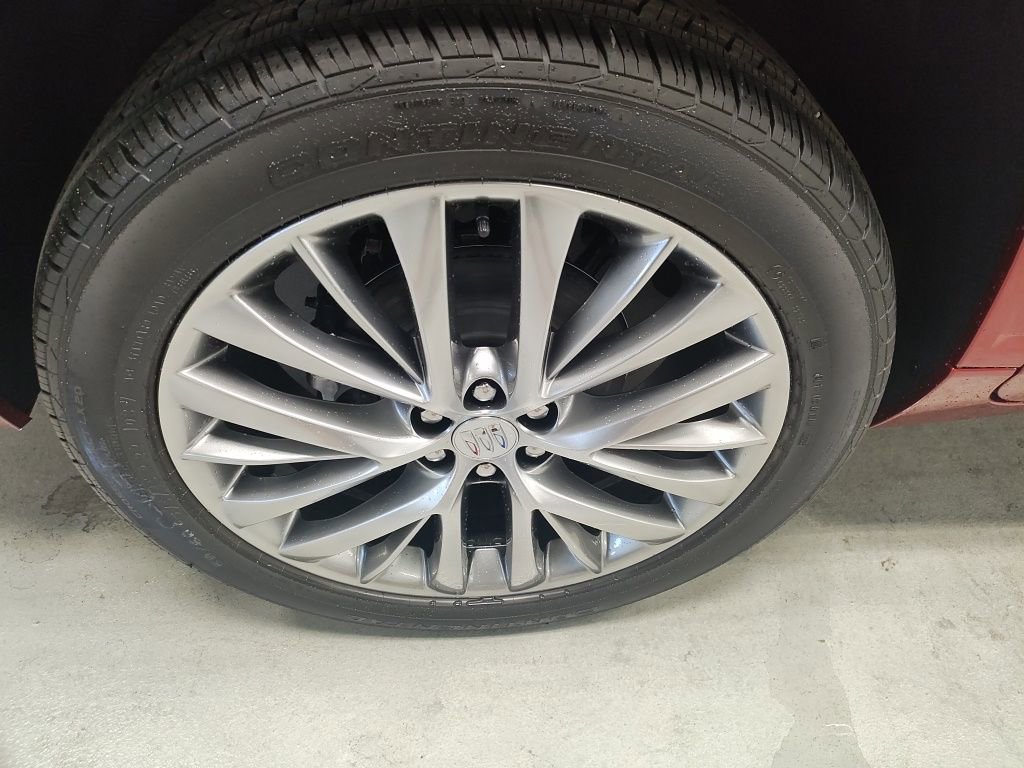 New 2026 Buick Enclave Avenir w/ Super Cruise Package image 3