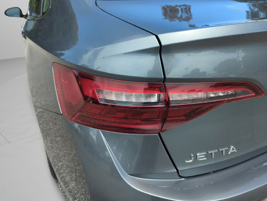Used 2022 Volkswagen Jetta SE FWD image 18