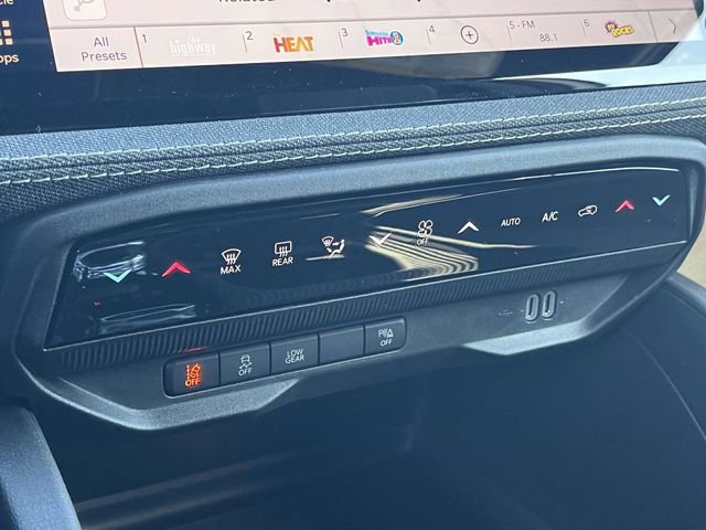 New 2026 Jeep Cherokee Laredo image 22