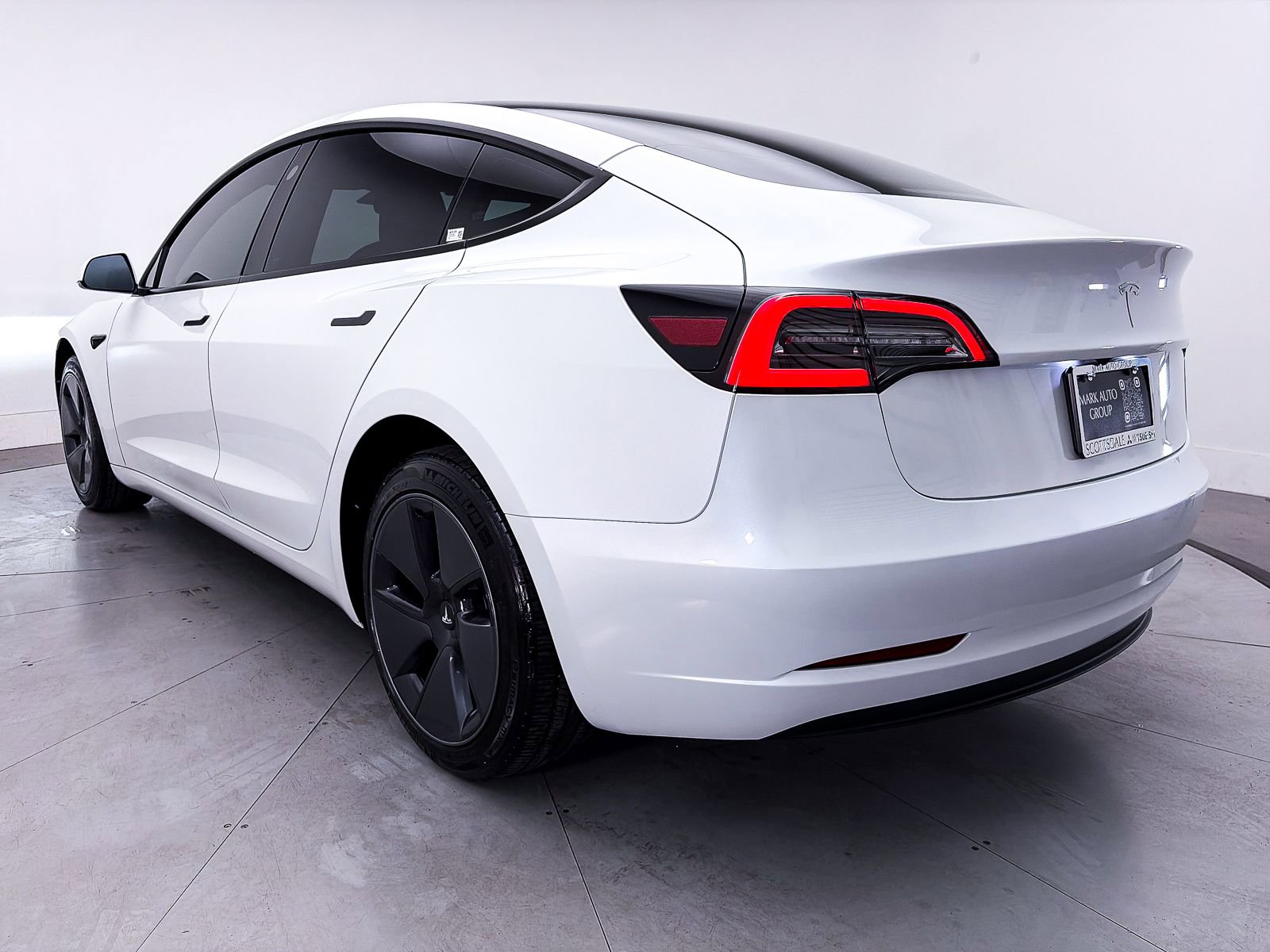 Used 2023 Tesla Model 3 Standard Range RWD image 12