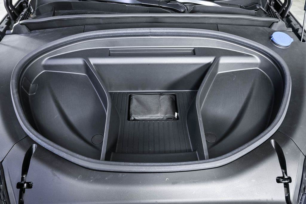 Certified 2025 Volvo EX90 Plus AWD/4WD image 37