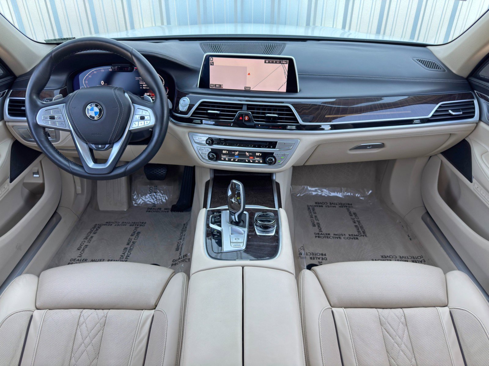 Used 2020 BMW 750i xDrive w/ Executive Package AWD/4WD image 12