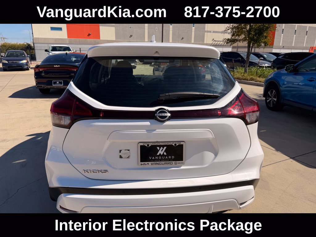 Used 2023 Nissan Kicks S w/ Interior Electronics Package FWD image 3
