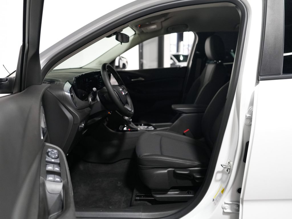 Used 2025 Buick Encore GX Preferred FWD image 29