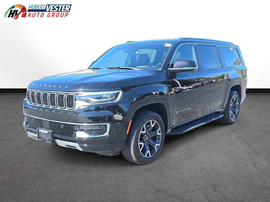 Used 2024 Jeep Wagoneer L Series III w/ Flexible Seating Group AWD/4WD image 2