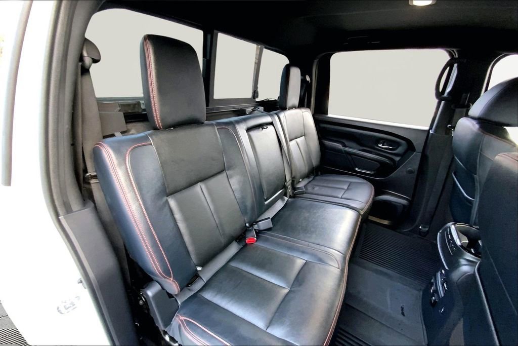 Used 2024 Nissan Titan PRO-4X w/ Pro-4x Convenience Package image 17