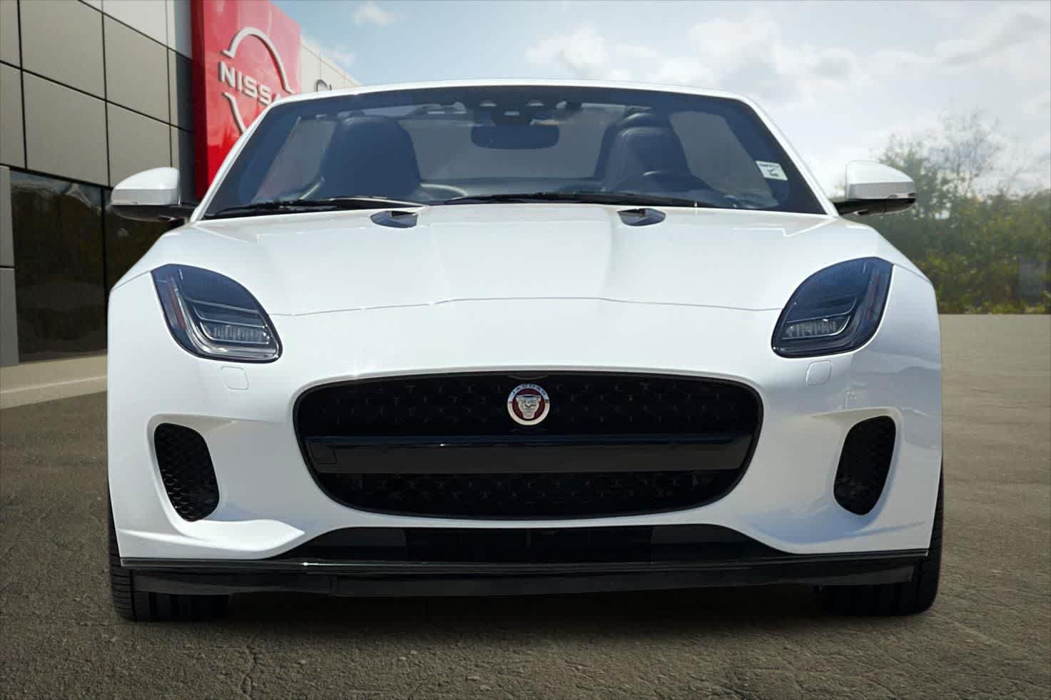 Used 2020 Jaguar F-TYPE Convertible RWD image 11