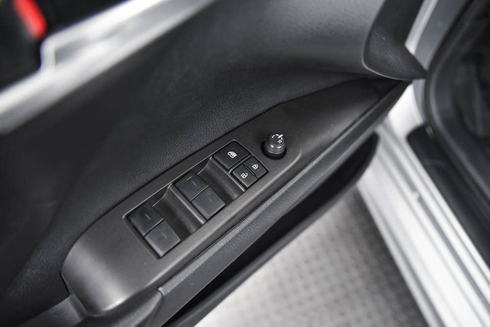 Used 2023 Toyota Camry SE image 11