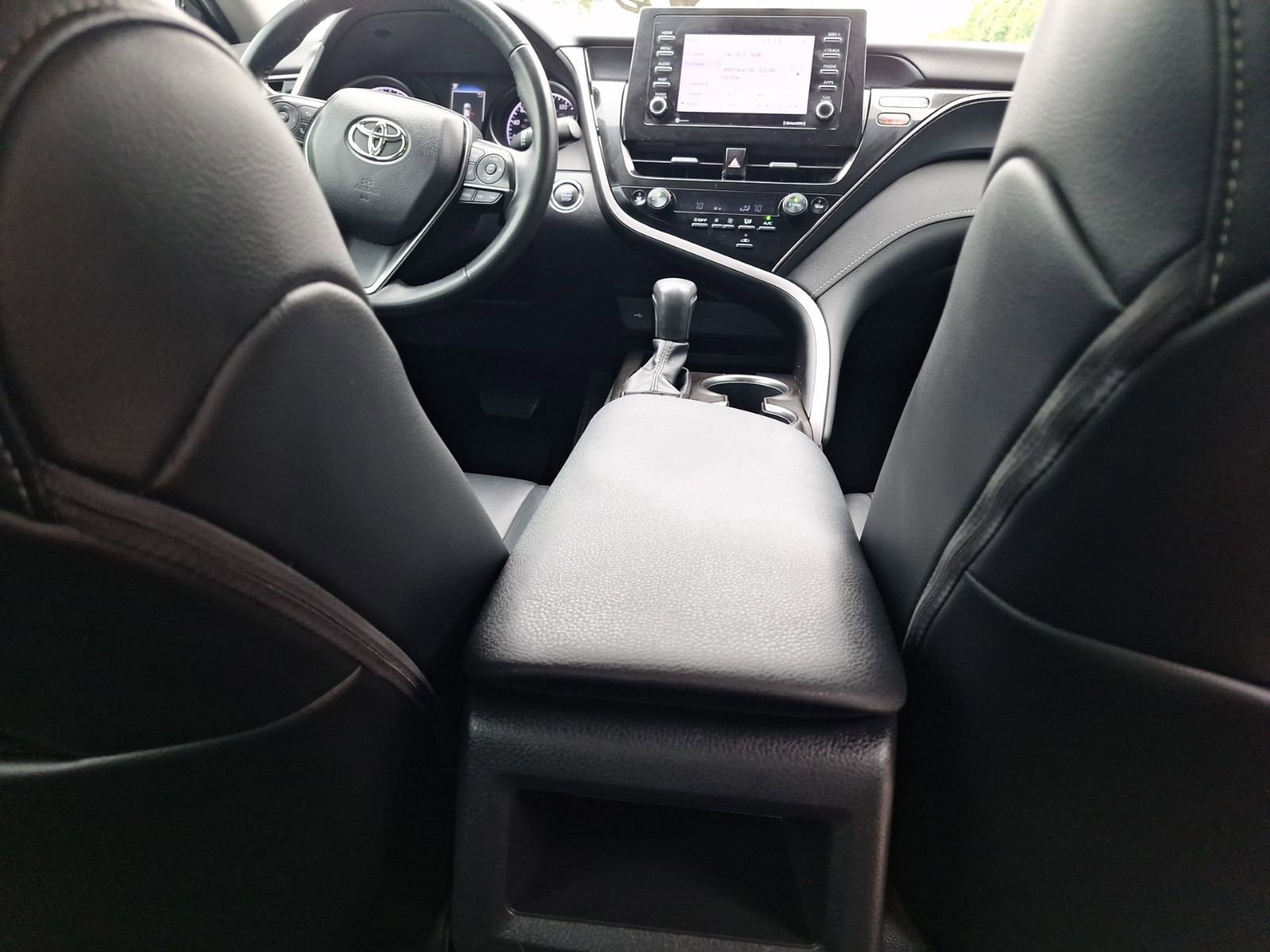 Used 2023 Toyota Camry SE w/ Convenience Package FWD image 30