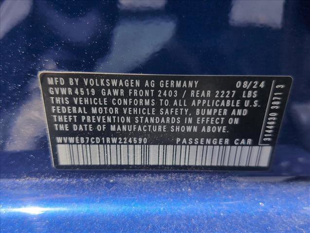 Used 2024 Volkswagen Golf R AWD/4WD image 27