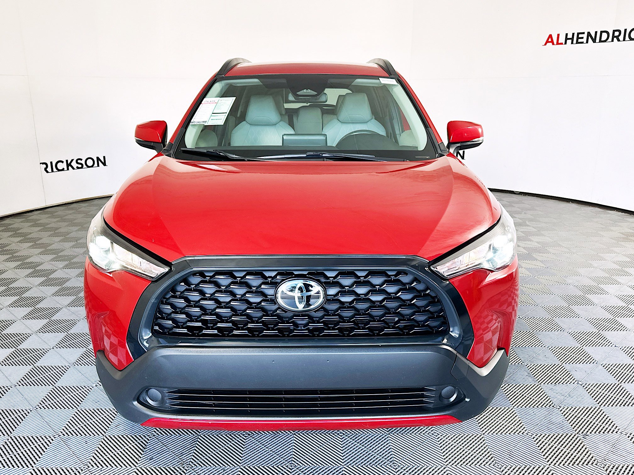 Used 2023 Toyota Corolla Cross LE image 8