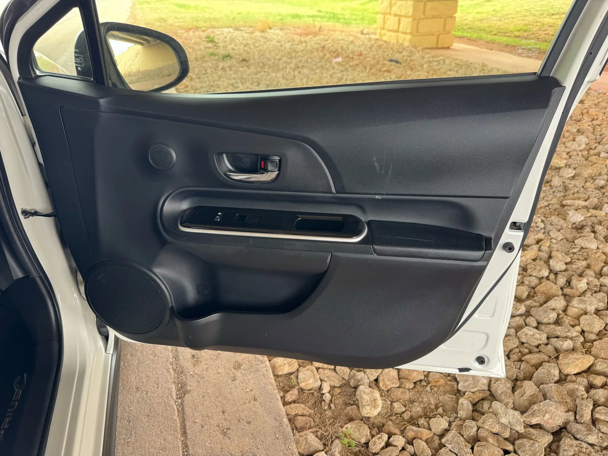 Used 2018 Toyota Prius C Four w/ Carpet Mat Package FWD image 25