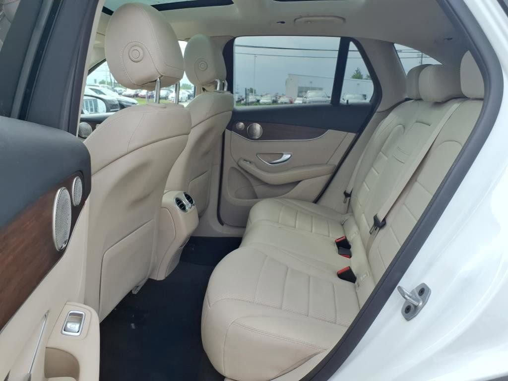 Used 2021 Mercedes-Benz GLC 300 4MATIC image 38