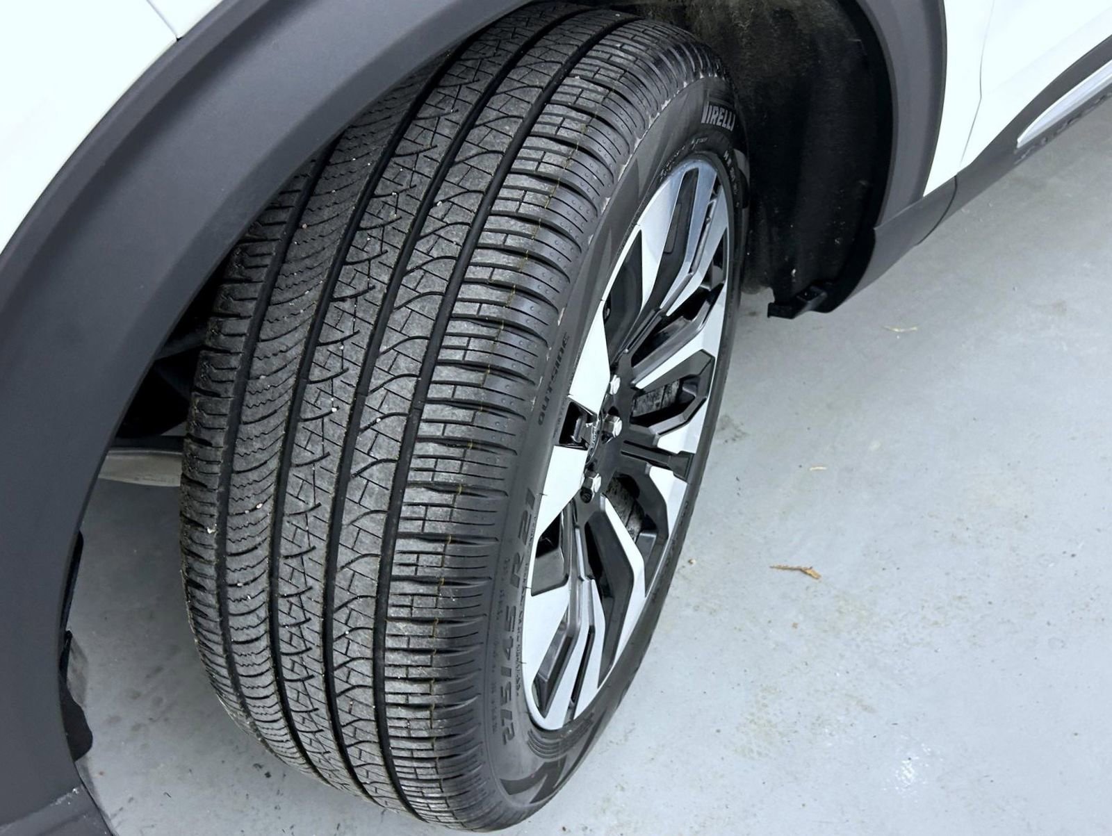 Used 2025 Ford Explorer Platinum w/ LUX Leather Package image 25