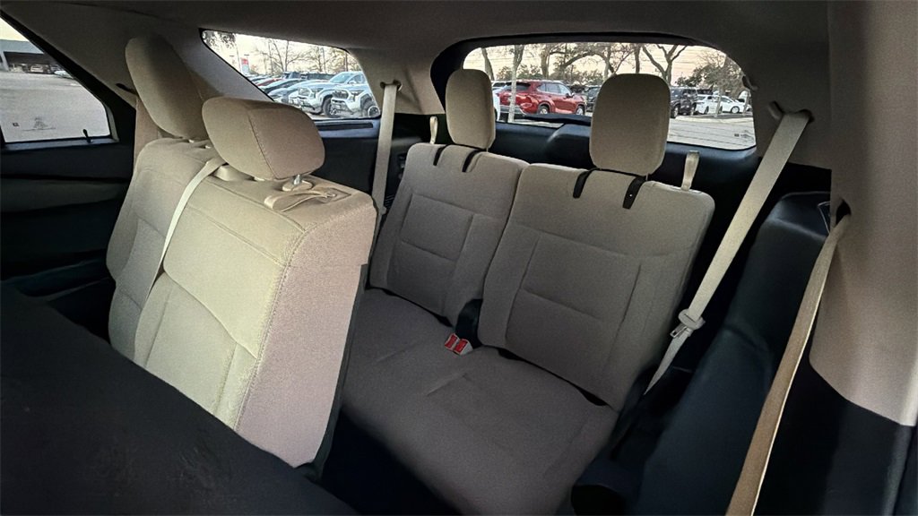 Used 2021 Ford Explorer 2WD image 25