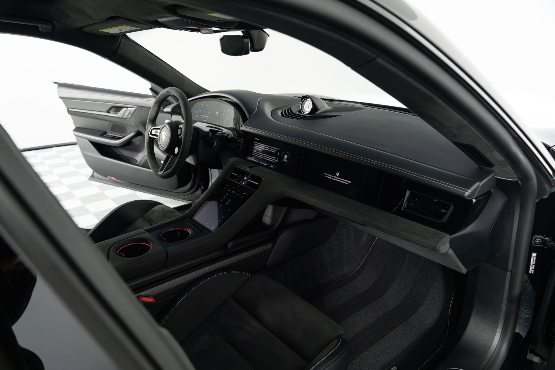 Used 2024 Porsche Taycan GTS AWD/4WD image 18