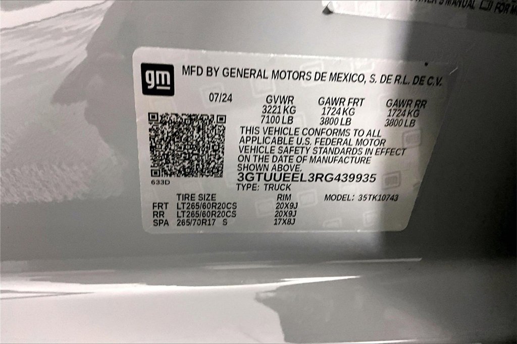 Used 2024 GMC Sierra 1500 AT4 w/ Technology Package image 20