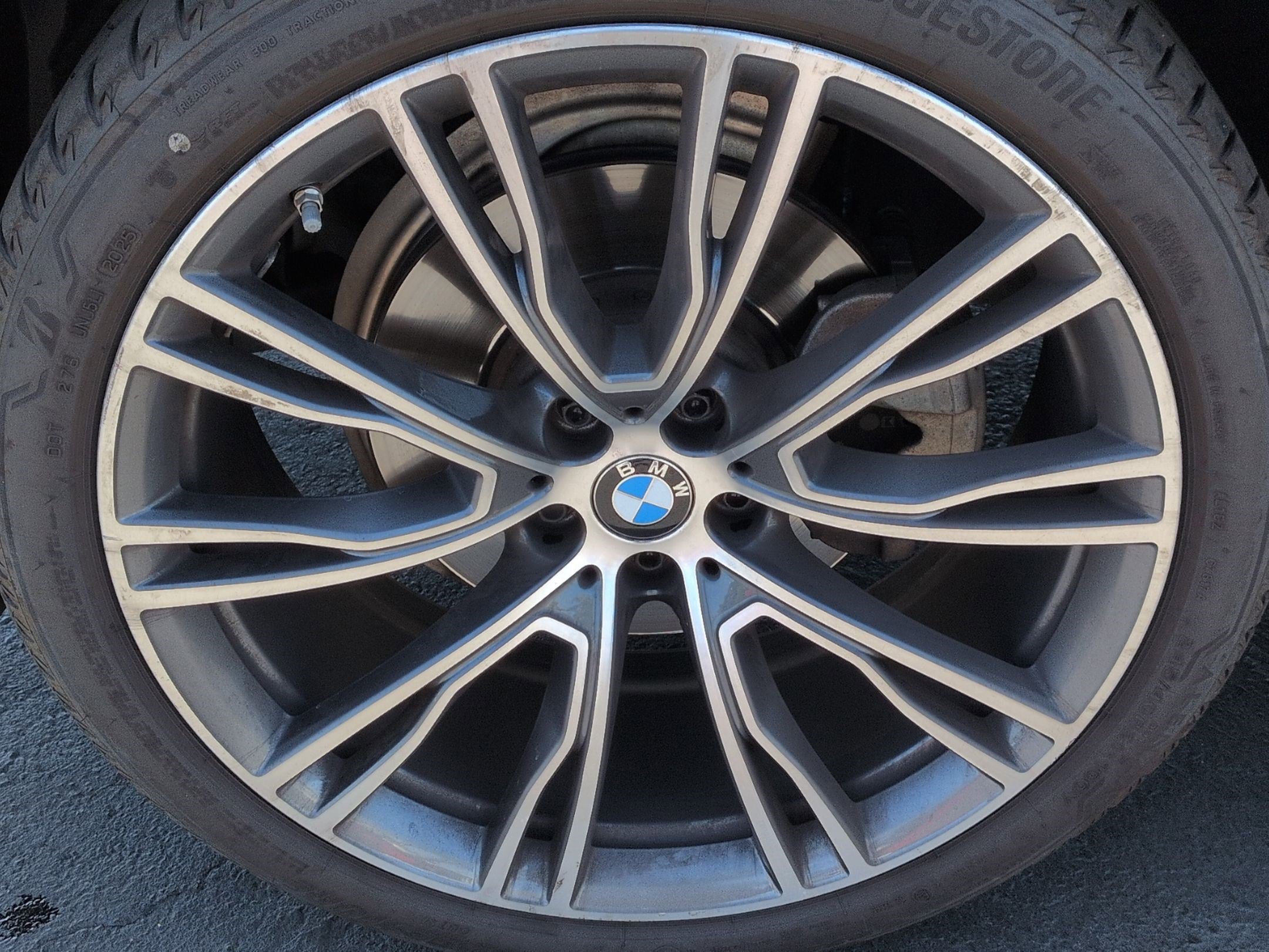 Certified 2023 BMW X4 xDrive30i w/ M Sport Package AWD/4WD image 13