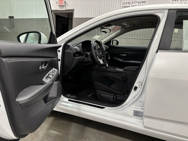 New 2025 Nissan Sentra SV w/ All-Weather Package image 9