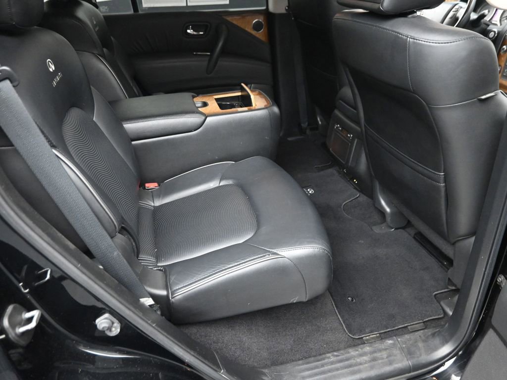 Used 2011 INFINITI QX56 4WD w/ Theater Pkg image 8