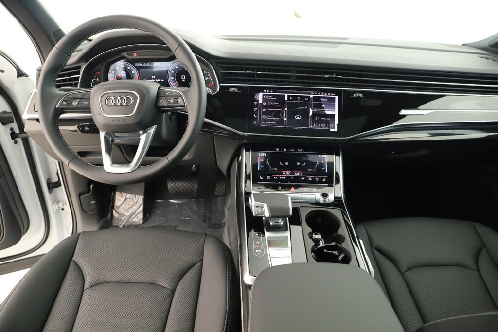 New 2025 Audi Q7 3.0T Premium Plus AWD/4WD image 18