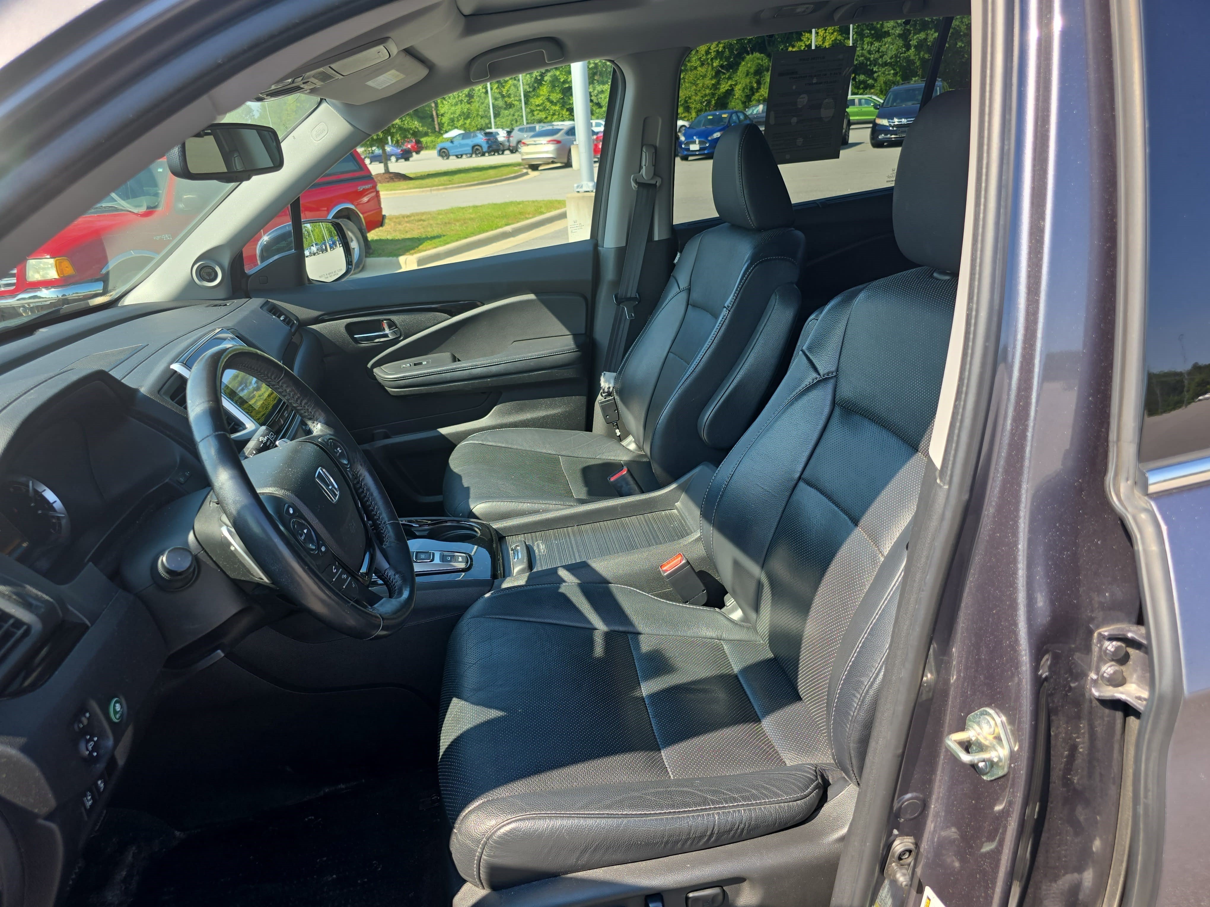 Used 2016 Honda Pilot Elite image 14