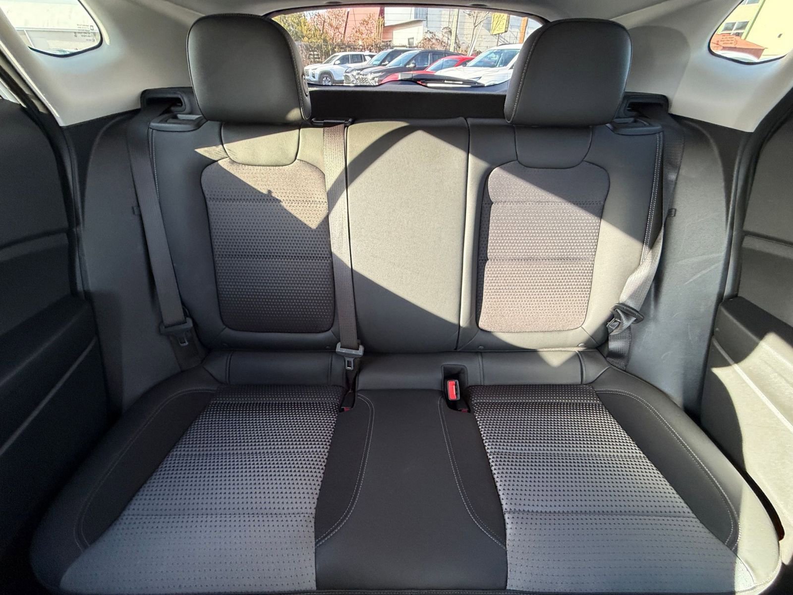 Used 2025 Chevrolet Trax LT image 36