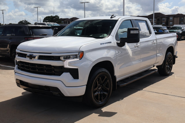 Used 2024 Chevrolet Silverado 1500 RST w/ Max Trailering Package AWD/4WD image 3