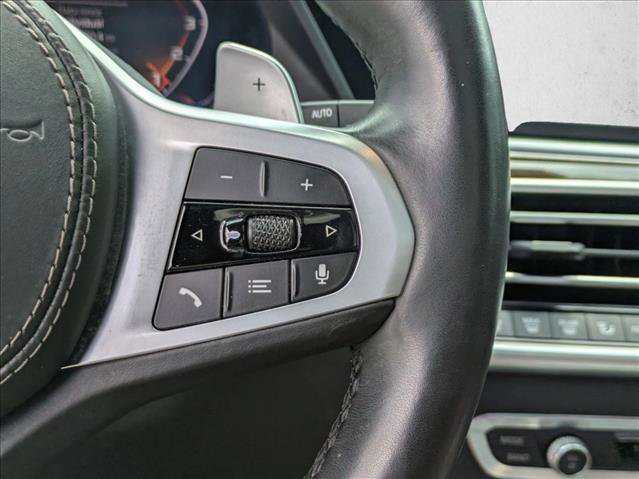 Used 2021 BMW X7 M50i w/ Dynamic Handling Package image 11