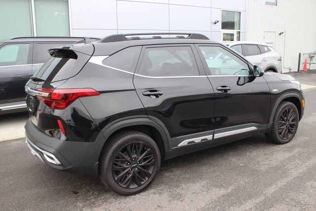 Used 2023 Kia Seltos Nightfall Edition image 29