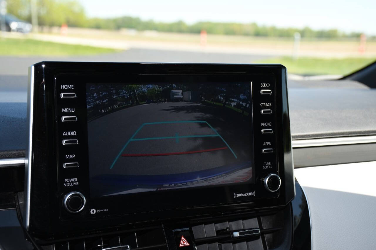 Used 2021 Toyota Corolla SE w/ Carpet Mat Package (TMS) FWD image 32